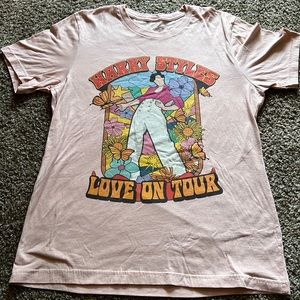 Harry Styles love on tour shirt
